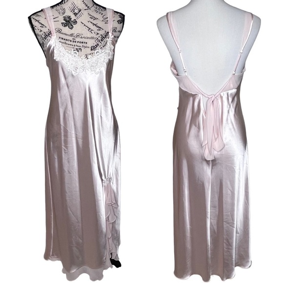 VTG Expressions Lace Embellished Side Slit Full Length Night Gown Blush Pink Med - Picture 1 of 14